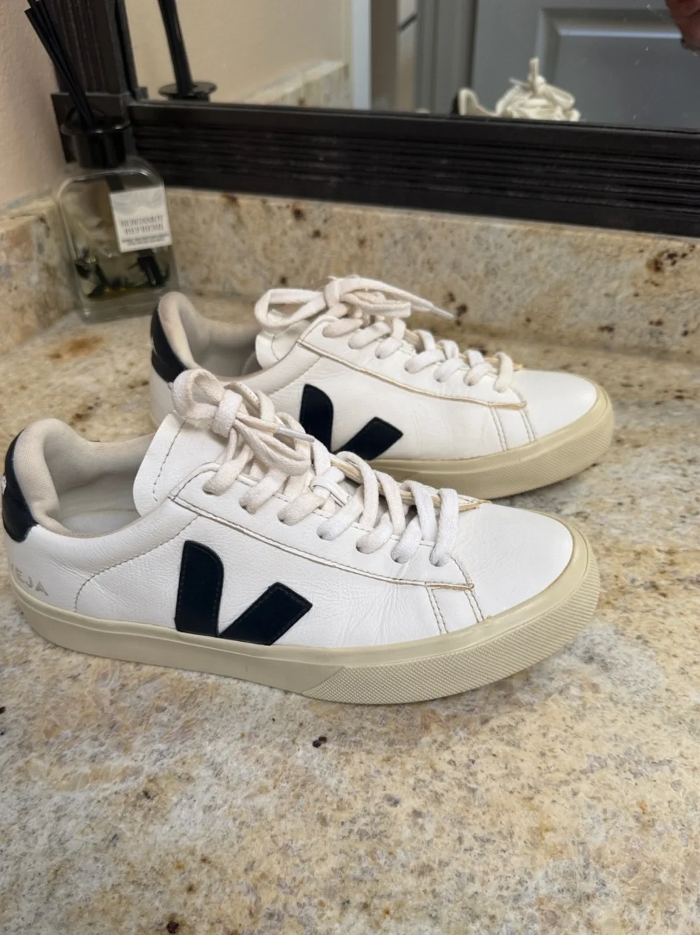 Veja Campo White Leather Sneakers with Black V Accent size 8 - 39